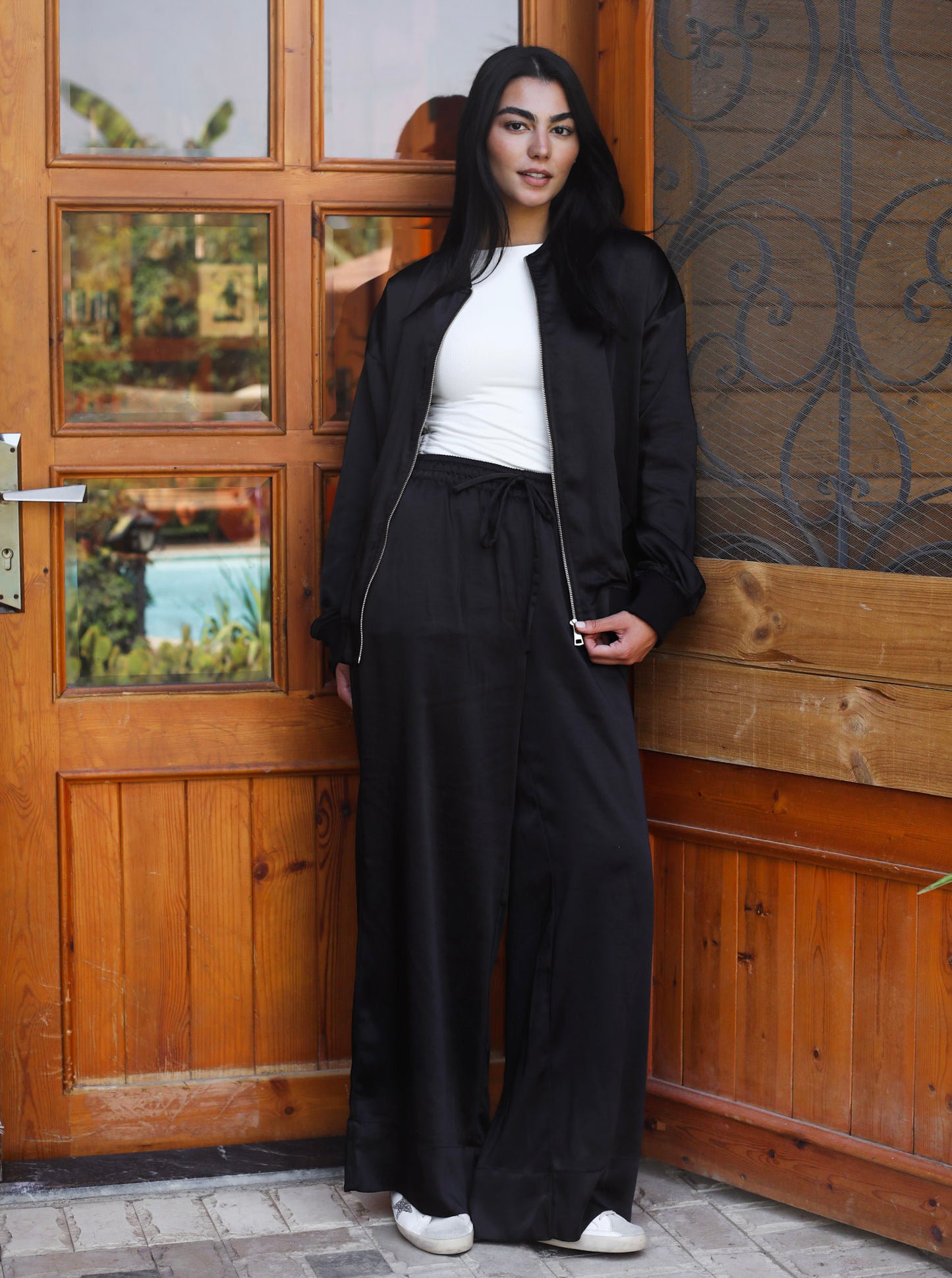 The Zee Edit Black