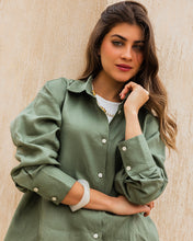 The Unfinished Linen Shirt - Olive
