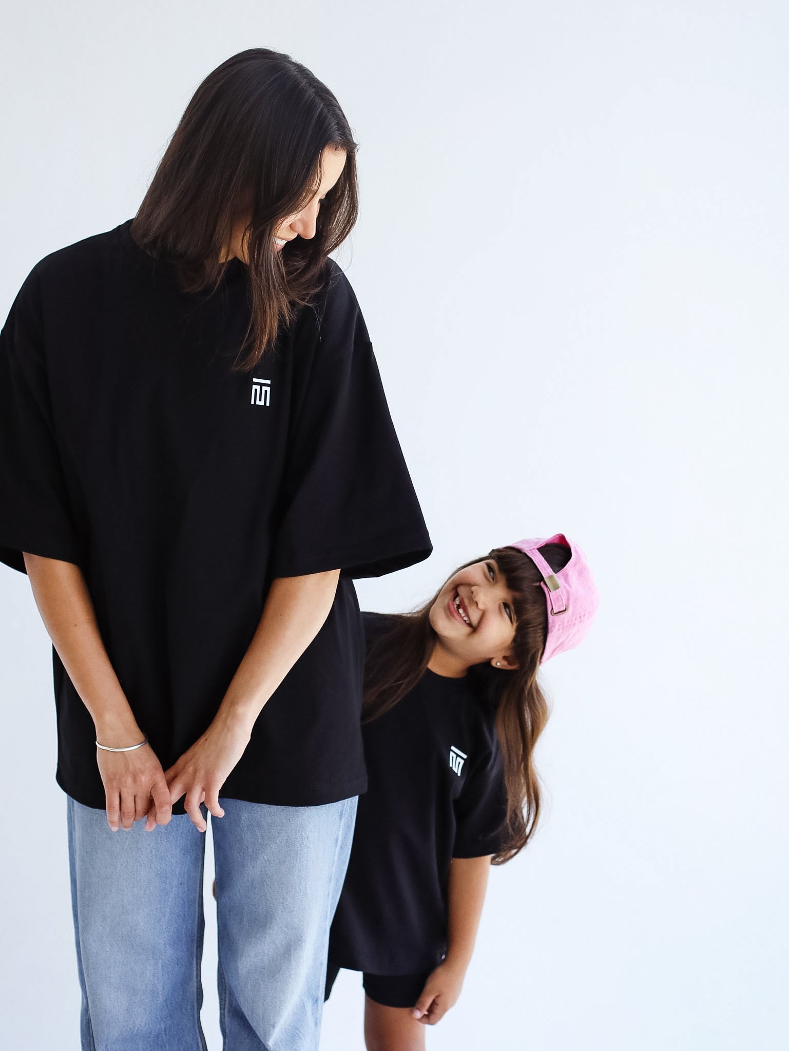 Basic lovers Tshirt Black-Adults