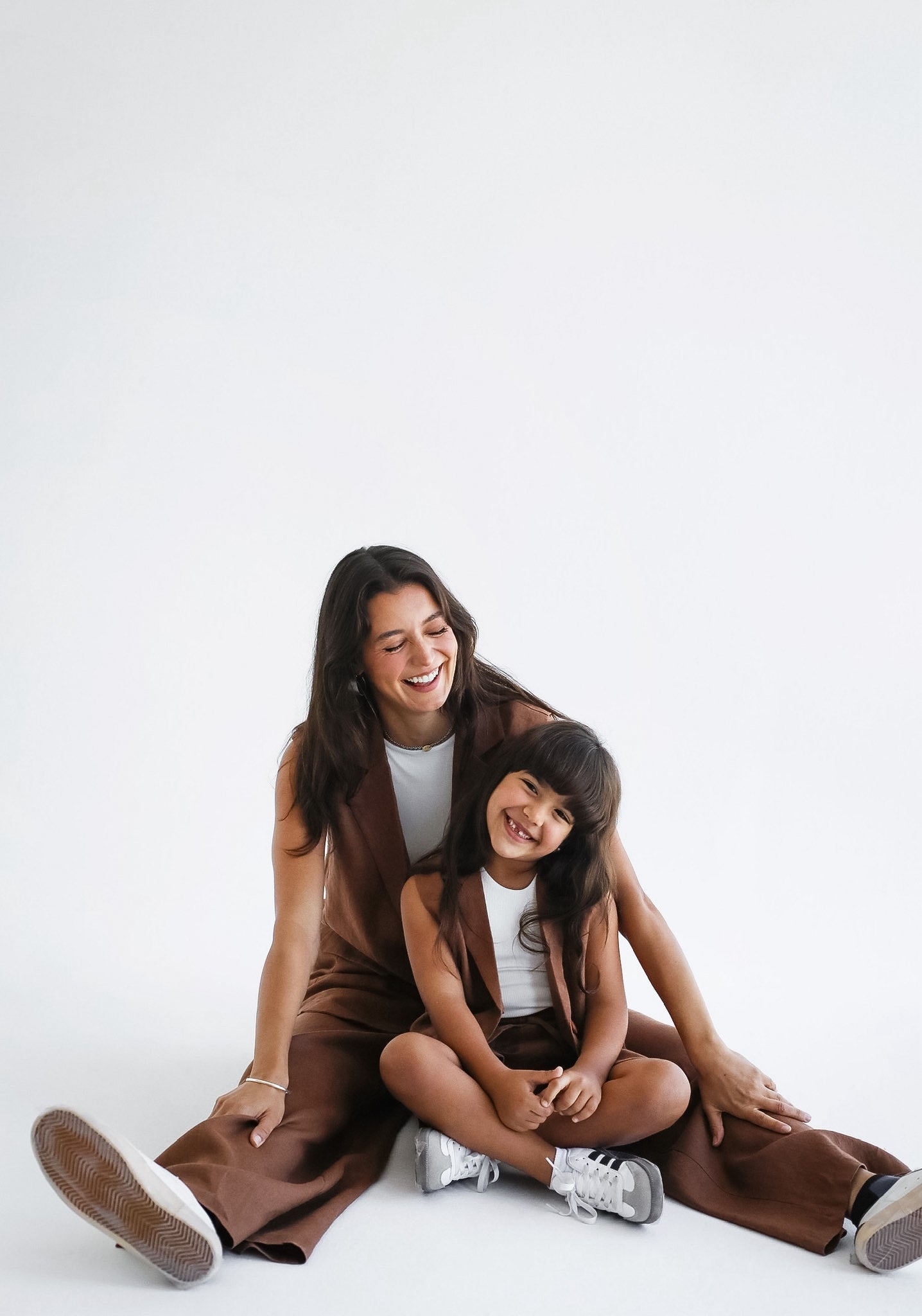 Settle in Edit Brown Set- Adults