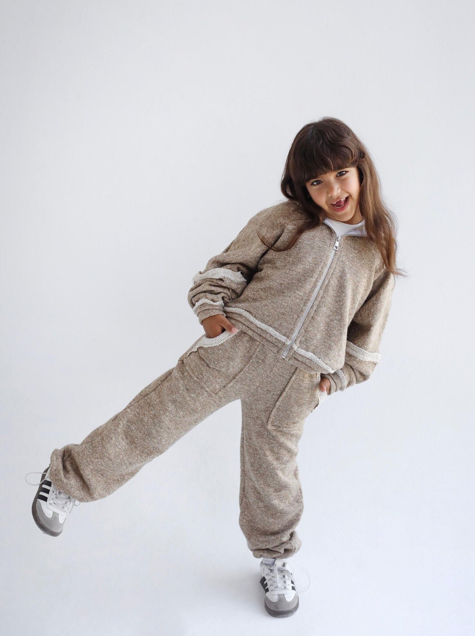 The Woolverse Set Cafe - Kids