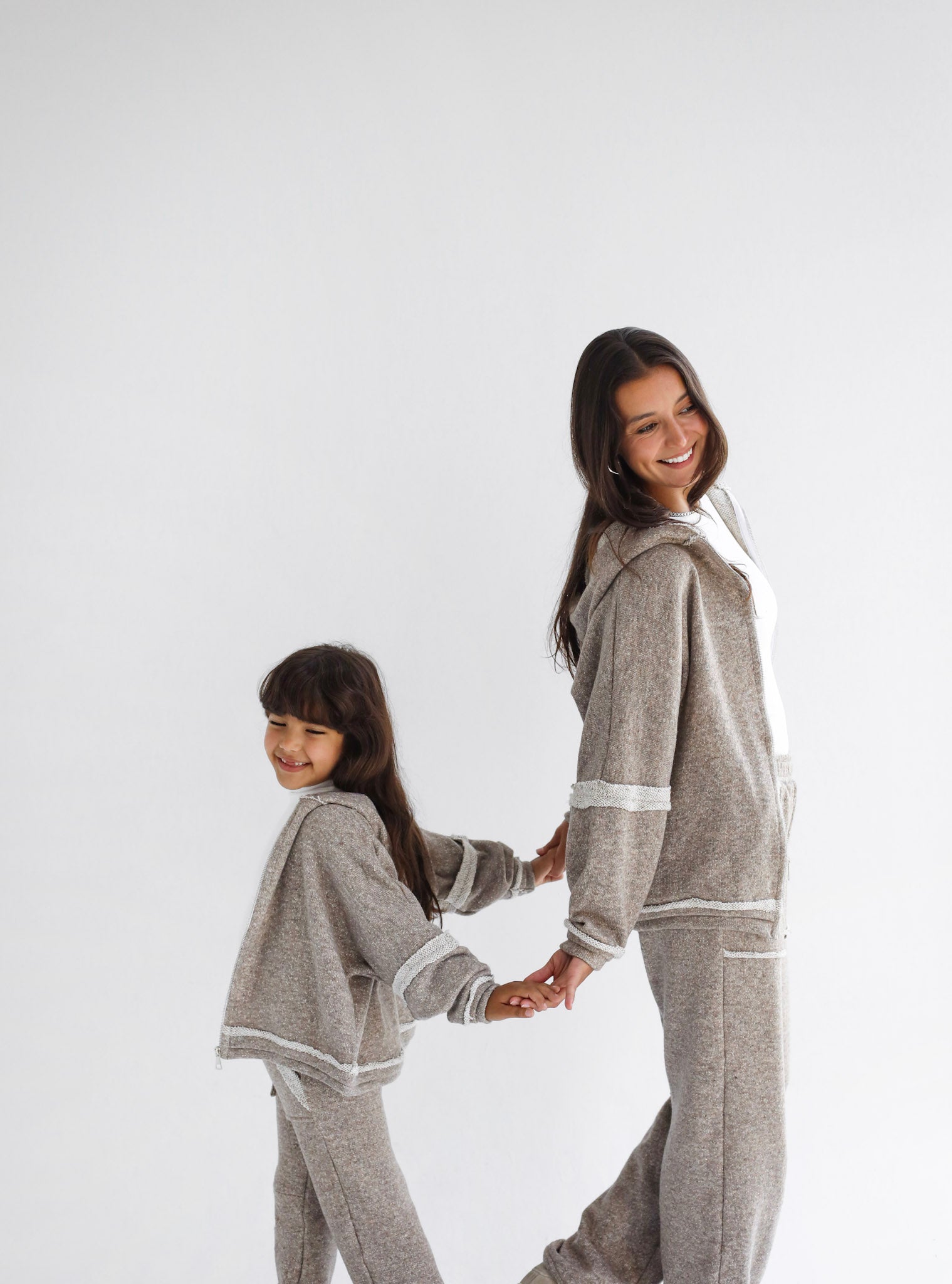 The Woolverse Set Brown - Adults