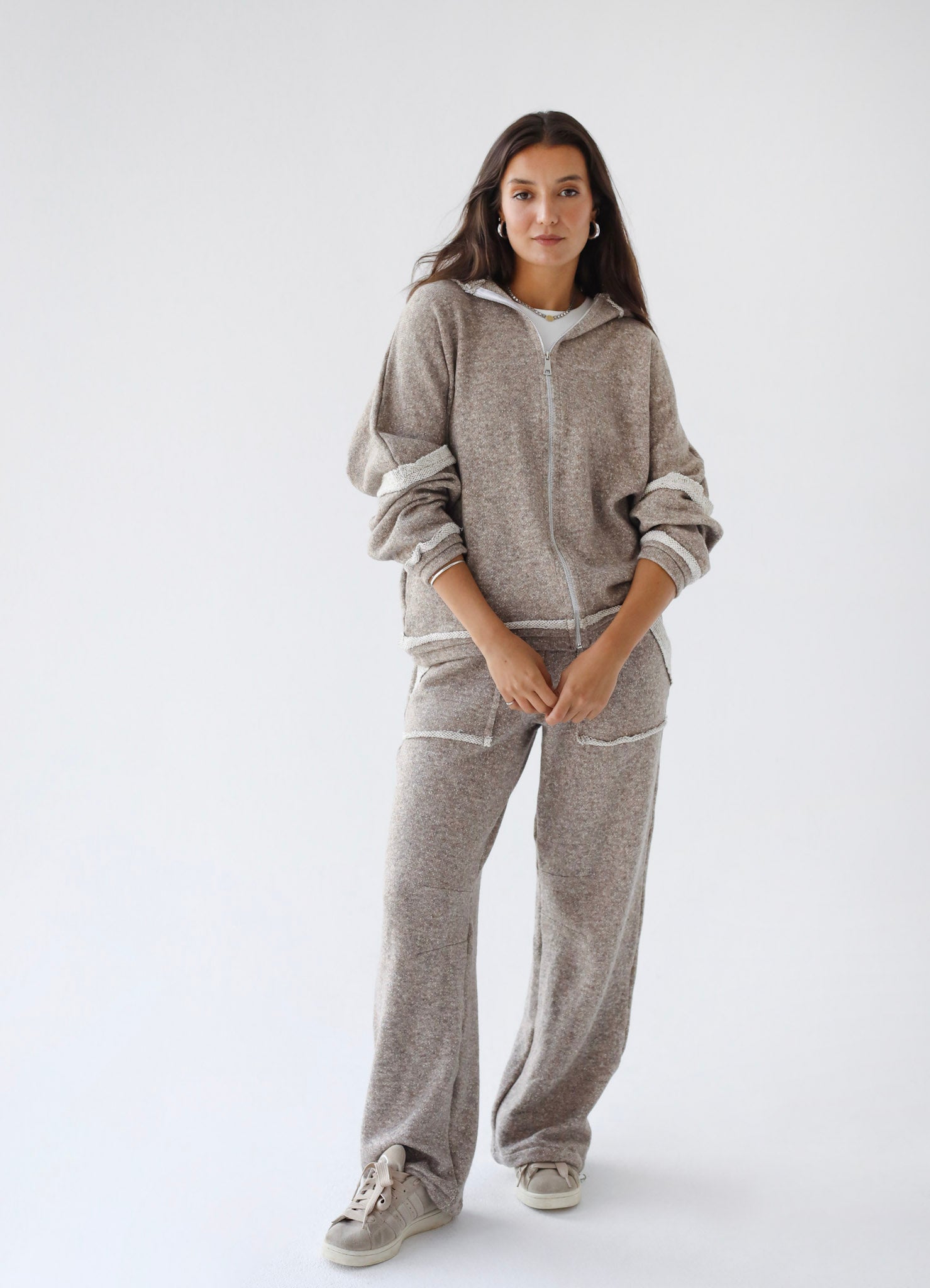 The Woolverse Set Brown - Adults