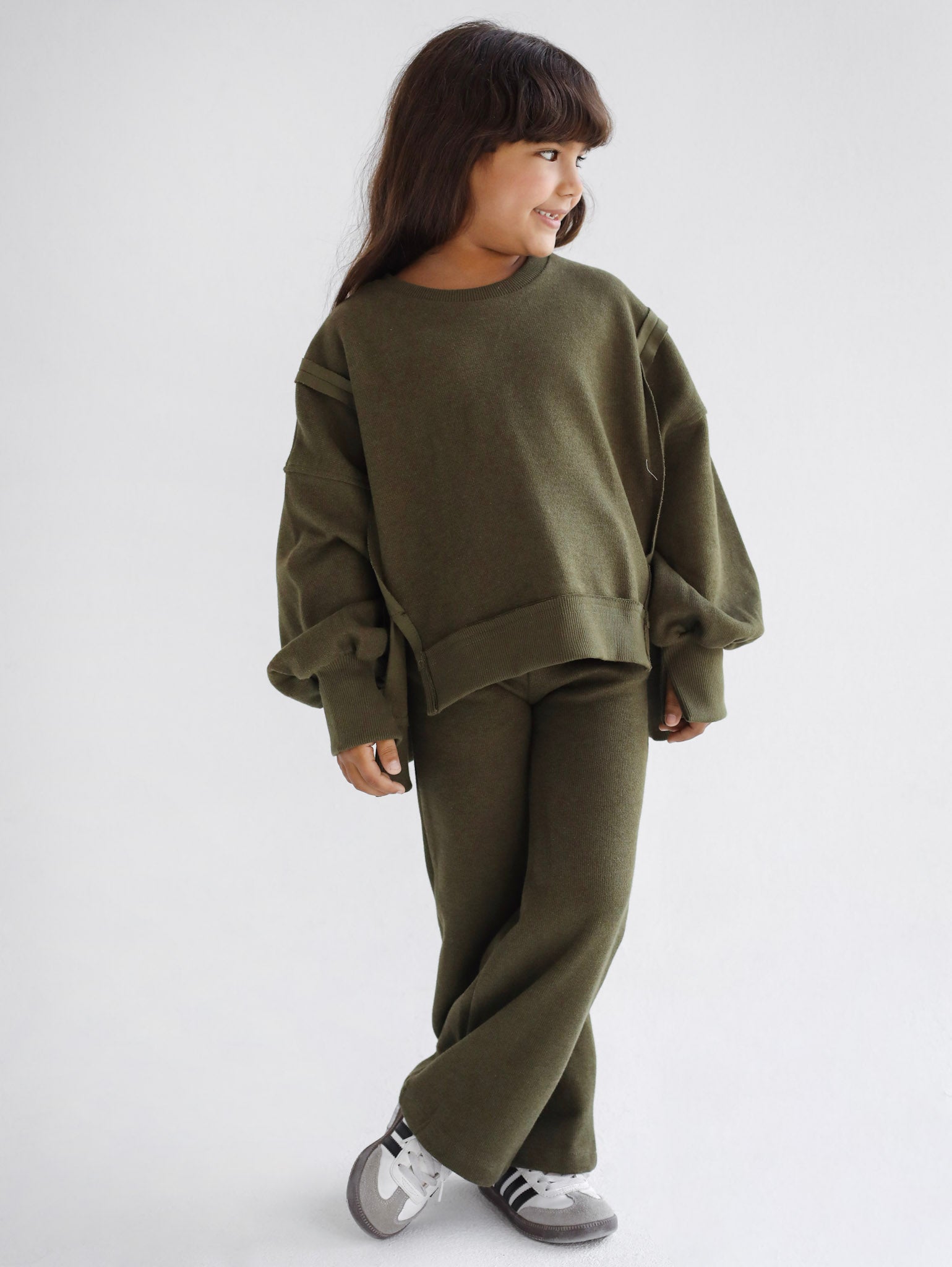 The Beyond Set Olive - Kids