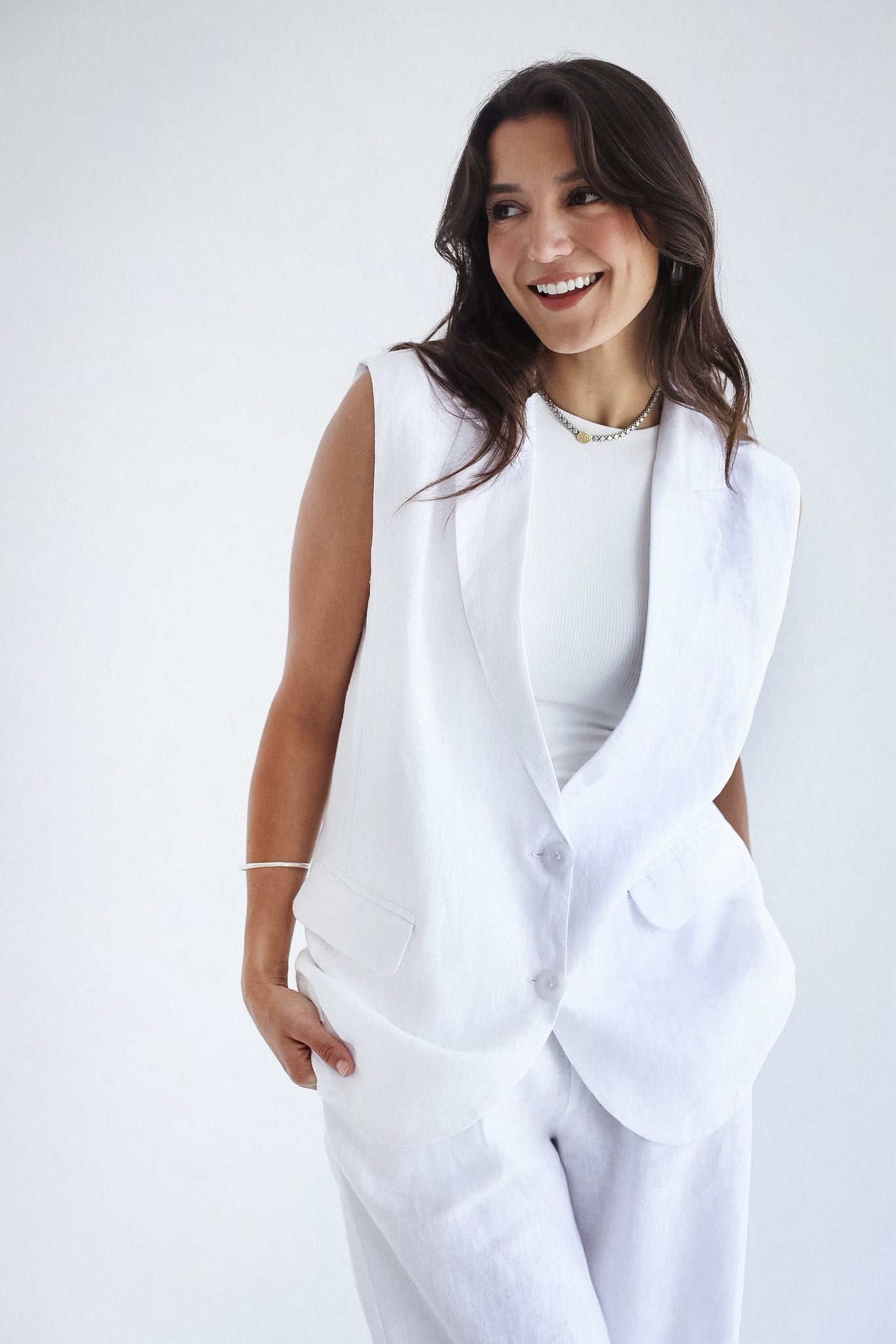 Settle in Edit White Set-Adults