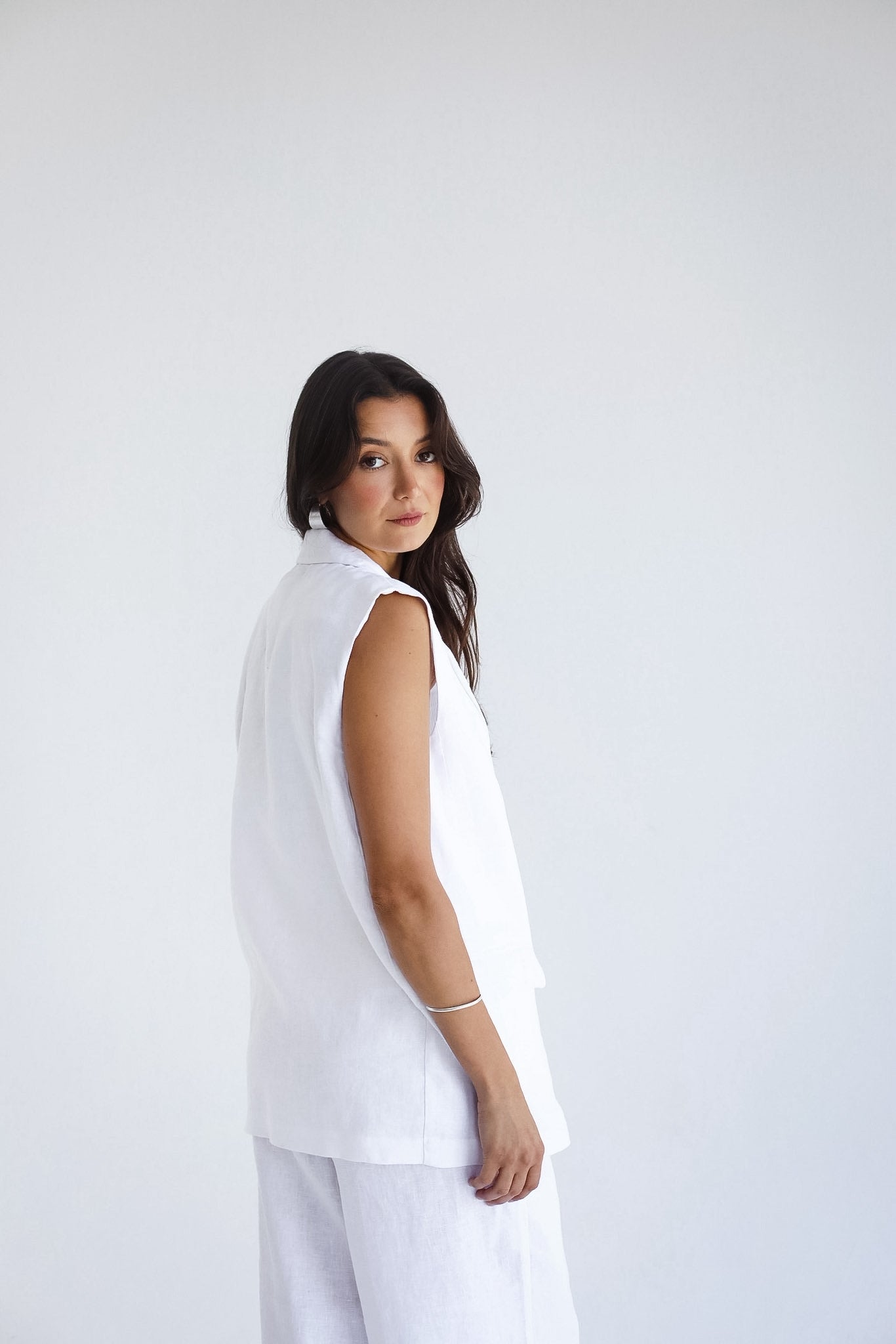 Settle in Edit White Set-Adults