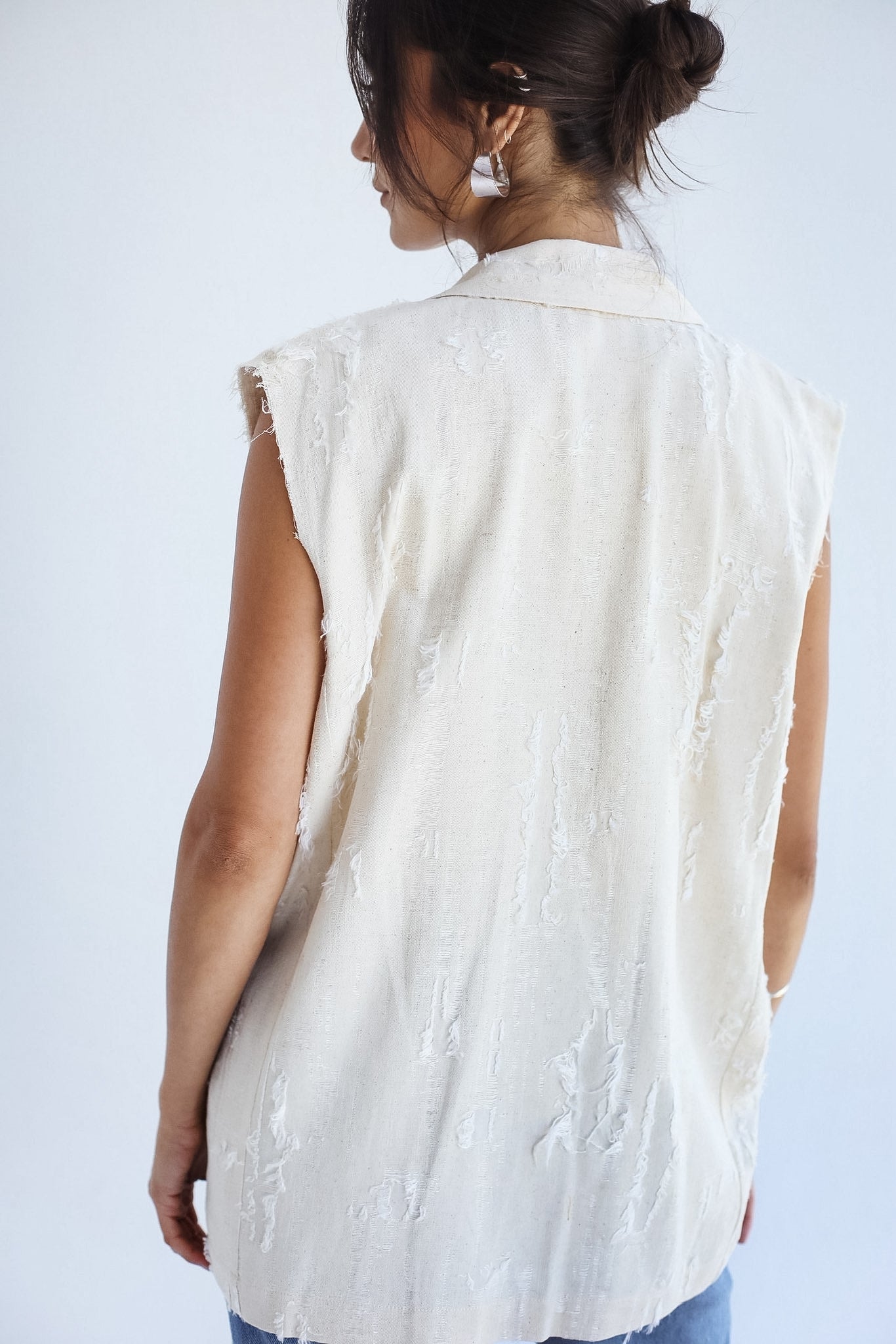 Ripped Vest-Ivory