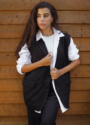 Settle in Black - Adults