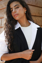 Settle in Black - Adults