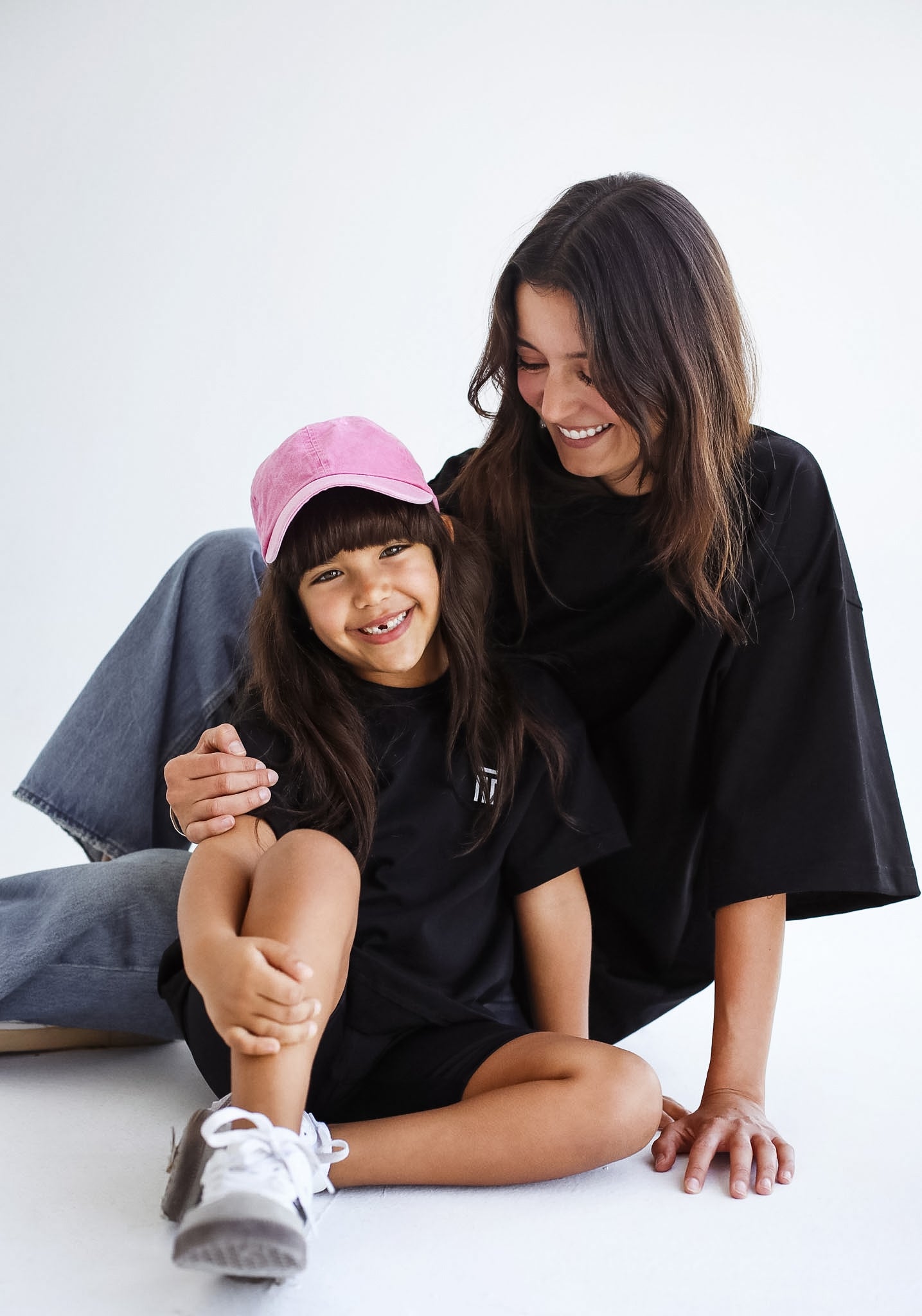 Basic lovers Tshirt Black-Adults